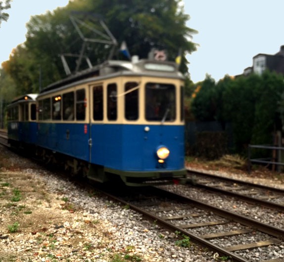 Tram 003